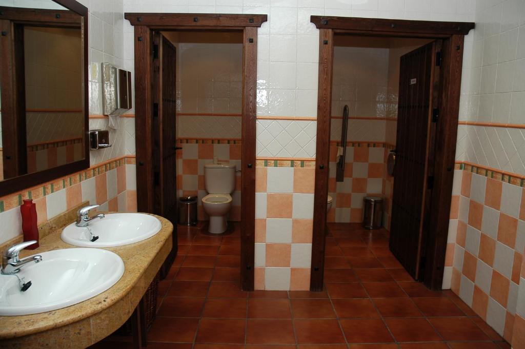 Hotel Rural Los Chaparros Freila 外观 照片